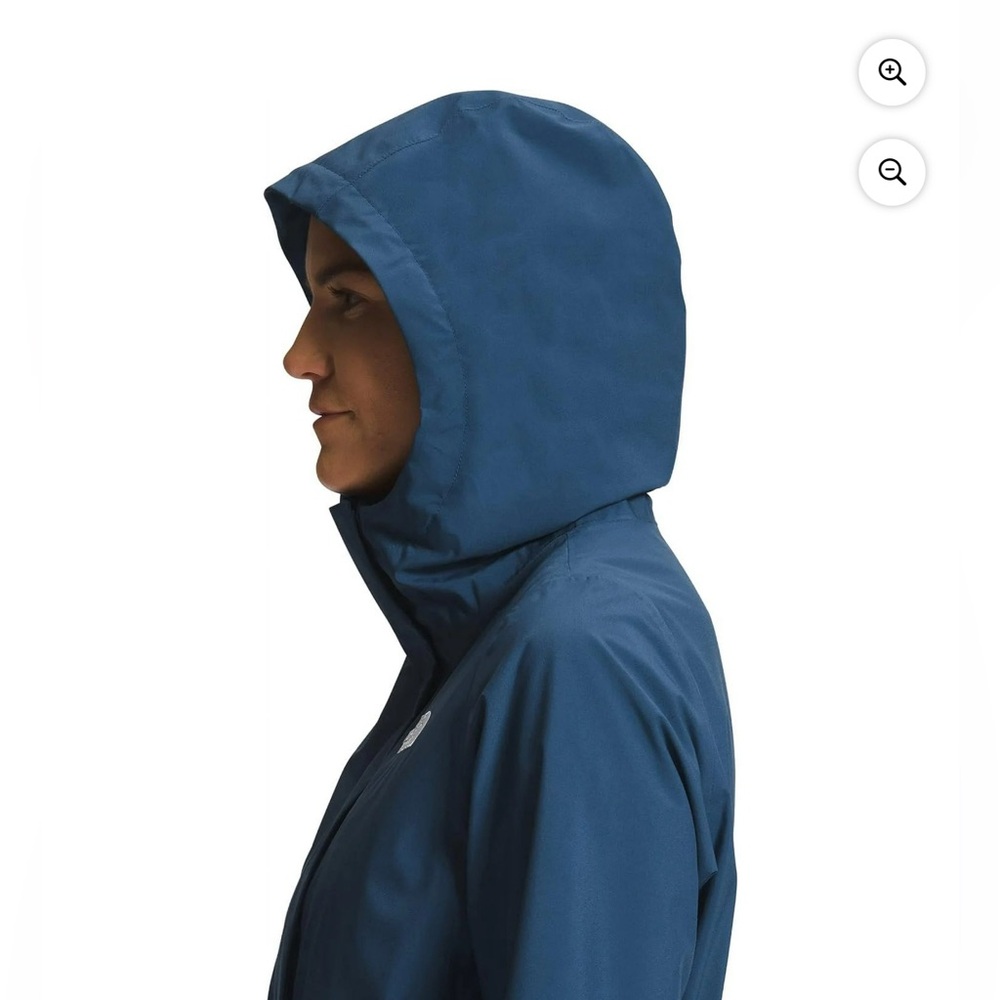 The North Face Women's Navy Blue Hooded Rain Jacket - Picture 5 of 10